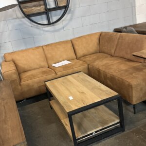 Loungebank Leyla cognac showroom model